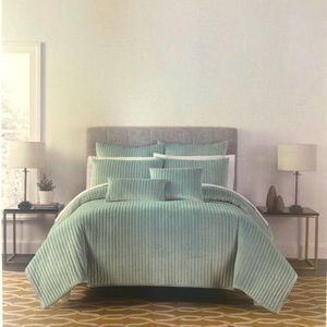 New cupcakes and cashmere queen velvet quilt color seafoam green 100% polyester